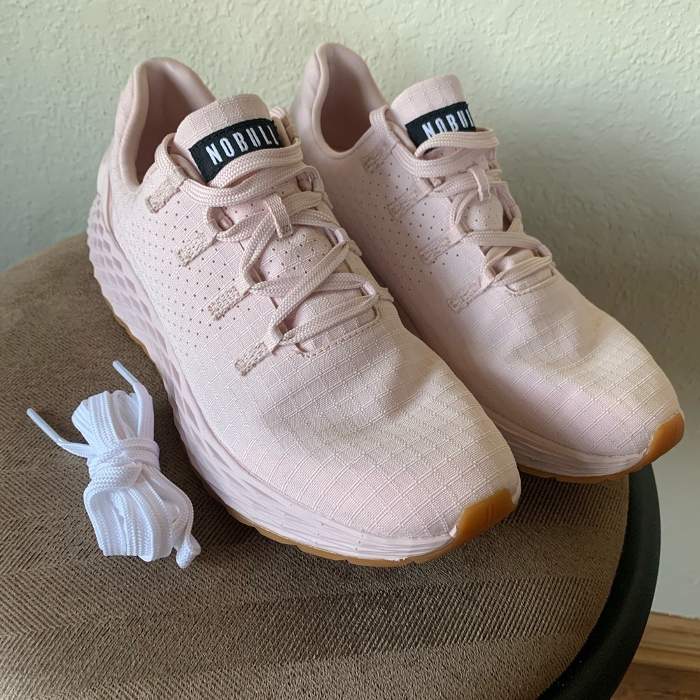 NOBULL blush ripstop runner